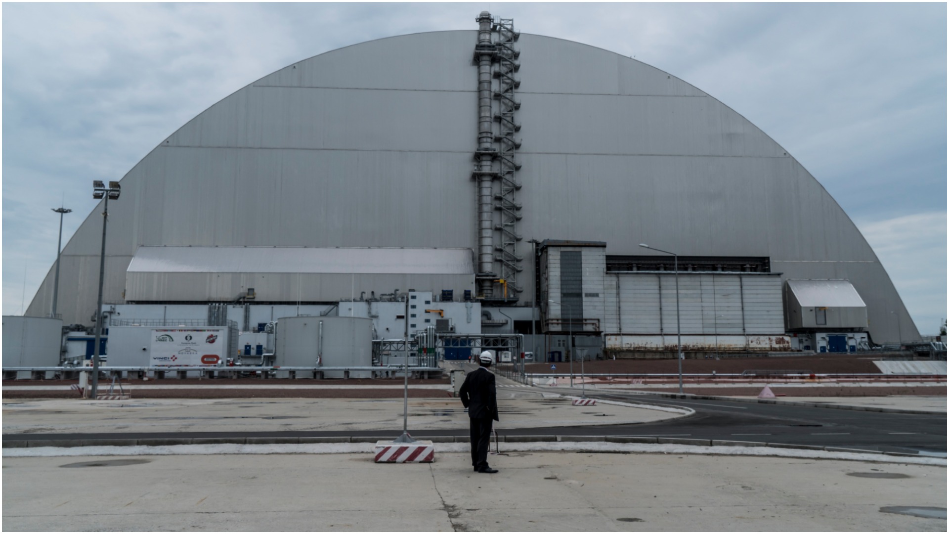 Imagen: Un incendio ocasionó que la radioactividad en Chernóbil se disparara, 5 de abril de 2020 (Getty Images)