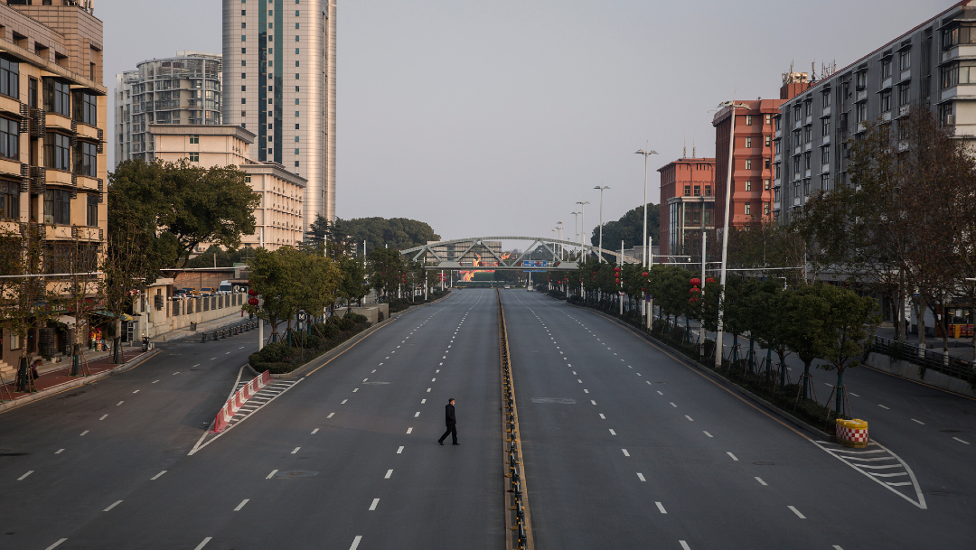 FOTO: Calles de Wuhan, China, el 26 de abril de 2020