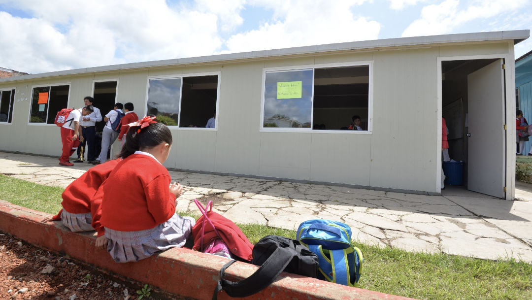 Fotografía que muestra una de las nuevas escuelas construidas en el poblado de Tecomatlán, municipio de Tenancingo, 8 abril 2020