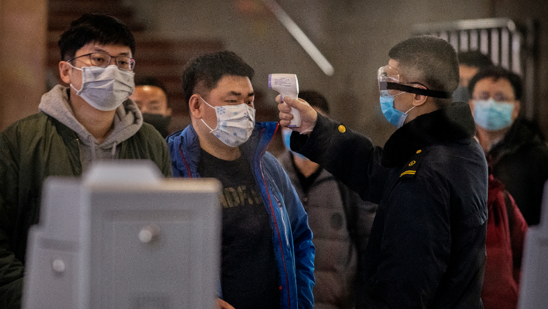 FOTO: Detienen en Perú a ciudadano chino que hacía pruebas clandestinas de coronavirus, el 13 de abril de 2020