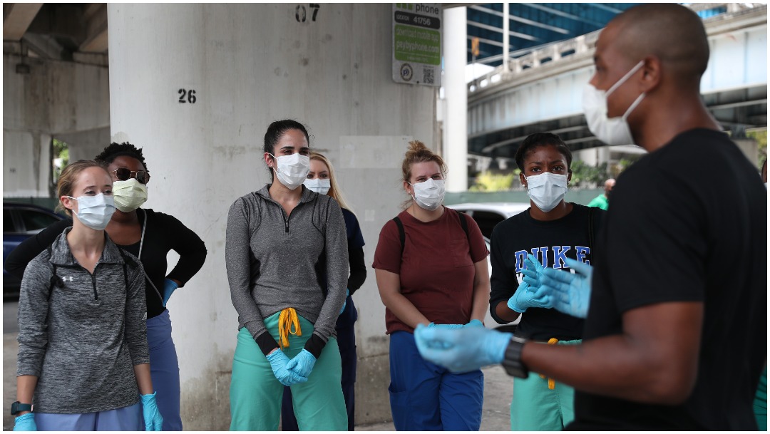Imagen: Estados Unidos ya rebasó los 700 mil contagiados de coronavirus, 18 de abri de 2020 (Getty Images)