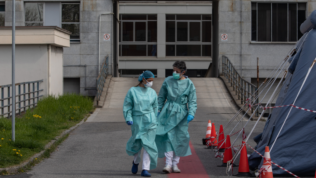 FOTO: Médicos de Italia protestan por falta de equipo ante coronavirus, el 6 de abril de 2020