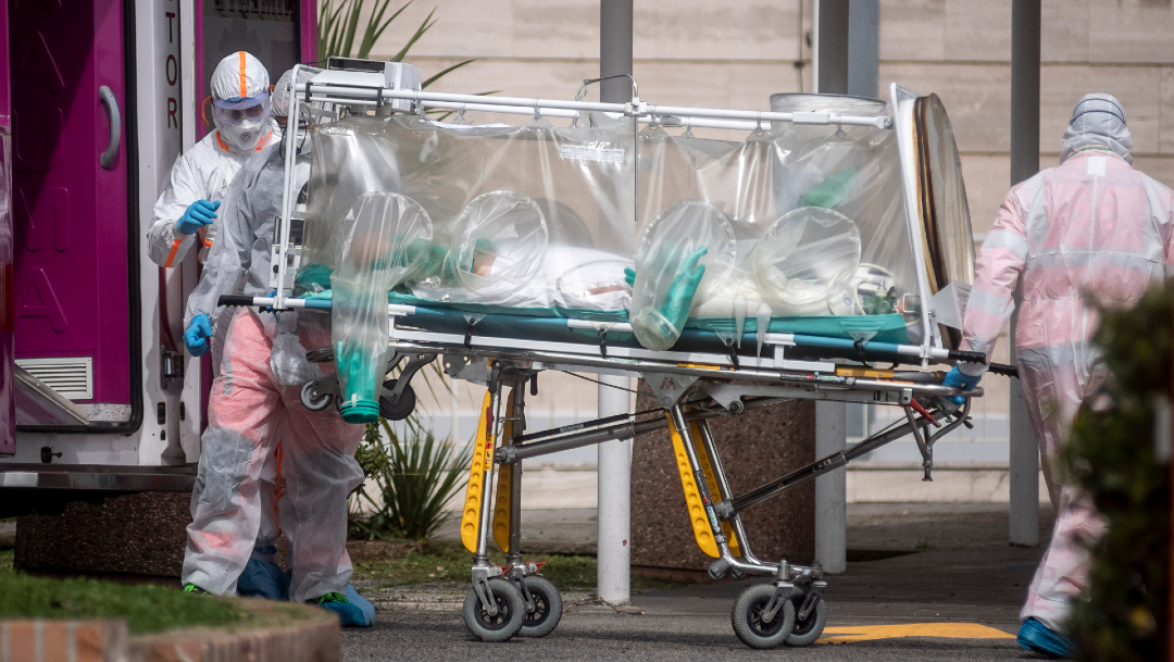 FOTO: Hospitalizados de coronavirus bajan en Italia; suman 21,645 muertos, el 15 de abril de 2020