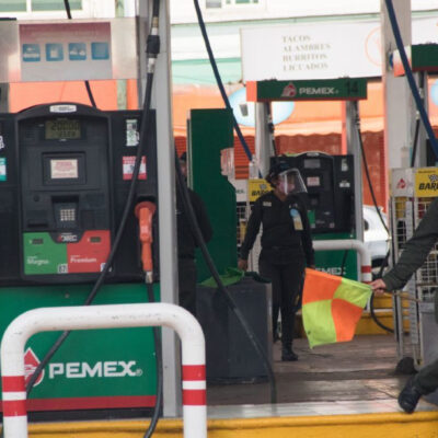 Demanda de gasolina en México cae 32% por coronavirus