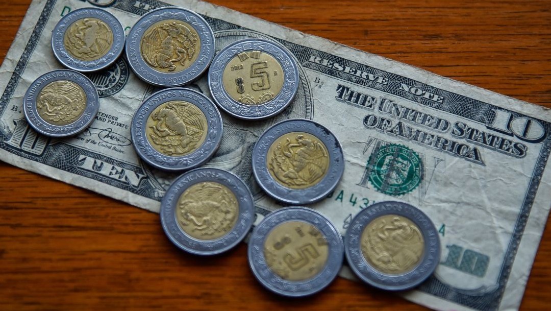 Dólar se cotiza en $22.01 pesos en espera de anuncio la Fed