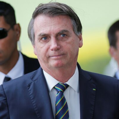 Bolsonaro se somete a prueba por sospecha de coronavirus