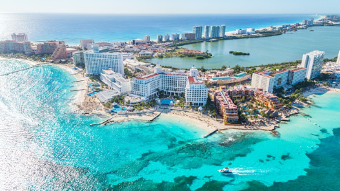Foto: Zona hotelera en Cancún. Getty Images