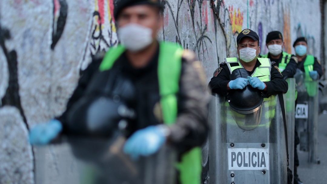 Foto: Policías de la CDMX usan cubrebocas. Getty Images