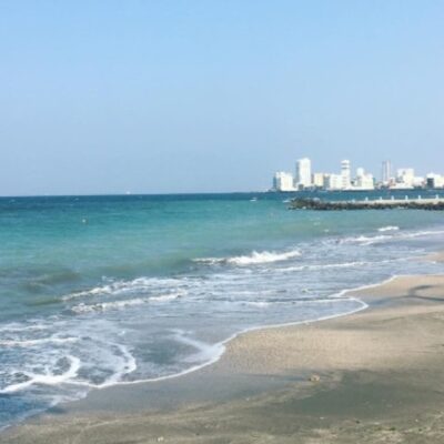 Playas de Veracruz lucen tonos turquesa desde que no hay turistas