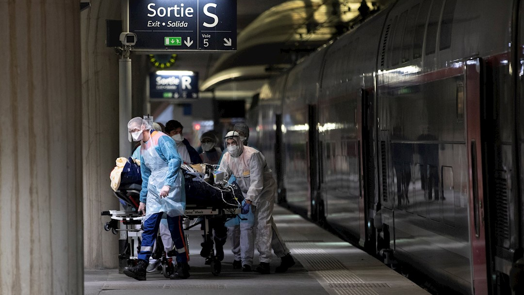 Foto: Francia supera la barrera de las 4.000 muertes por coronaviruS, 1 abril 2020