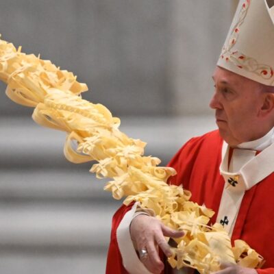 Papa Francisco celebra la misa del Domingo de Ramos sin fieles por coronavirus