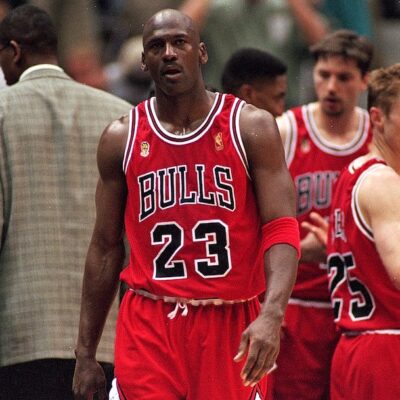 Michael Jordan: Cómo ganó 1,900 millones de dólares que gasta en aviones, yates y mansiones