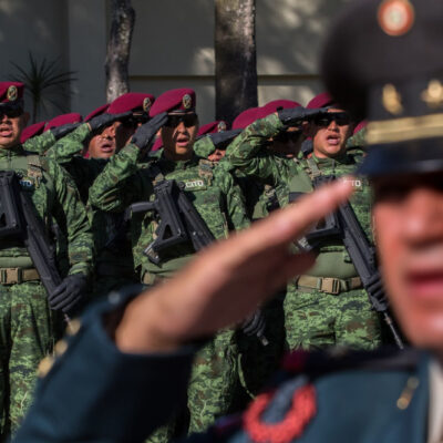 Suman 5 militares muertos por coronavirus en México; hay 481 positivos