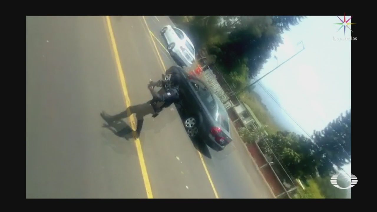 Foto: Video Policías De Michoacán Disparan Contra Autobús Tomado Por Normalistas 28 Abril 2020