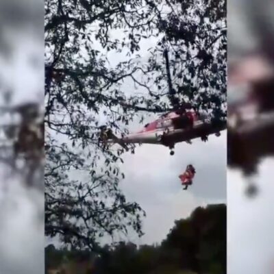 Relámpagos realizan rescate aéreo a hombre que cayó a una barranca en el Edomex