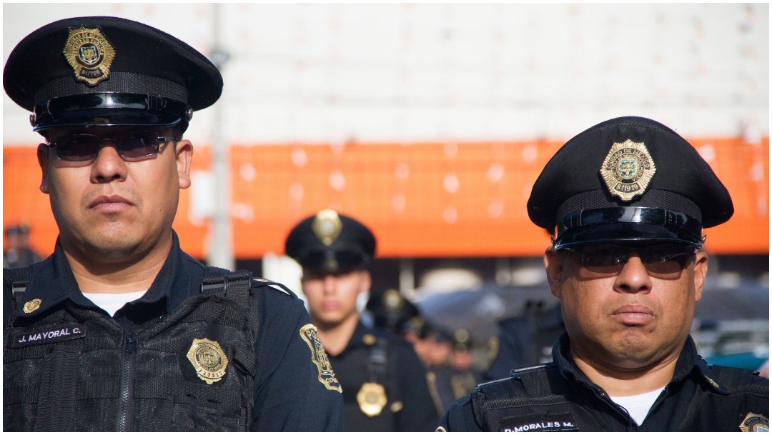 Elementos de la policía suspendieron una fiesta de XV años en Iztacalco, 26 de abril de 2020 (CUARTOOSCURO)