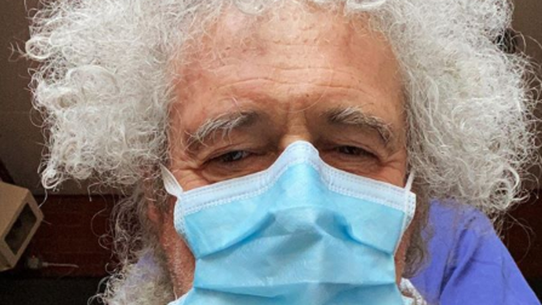 FOTO: Hospitalizan a Brian May, guitarrista de Queen, tras accidente doméstico, el 10 de mayo de 2020