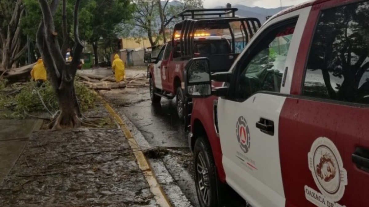 Lluvias en Oaxaca hoy provocan inundaciones