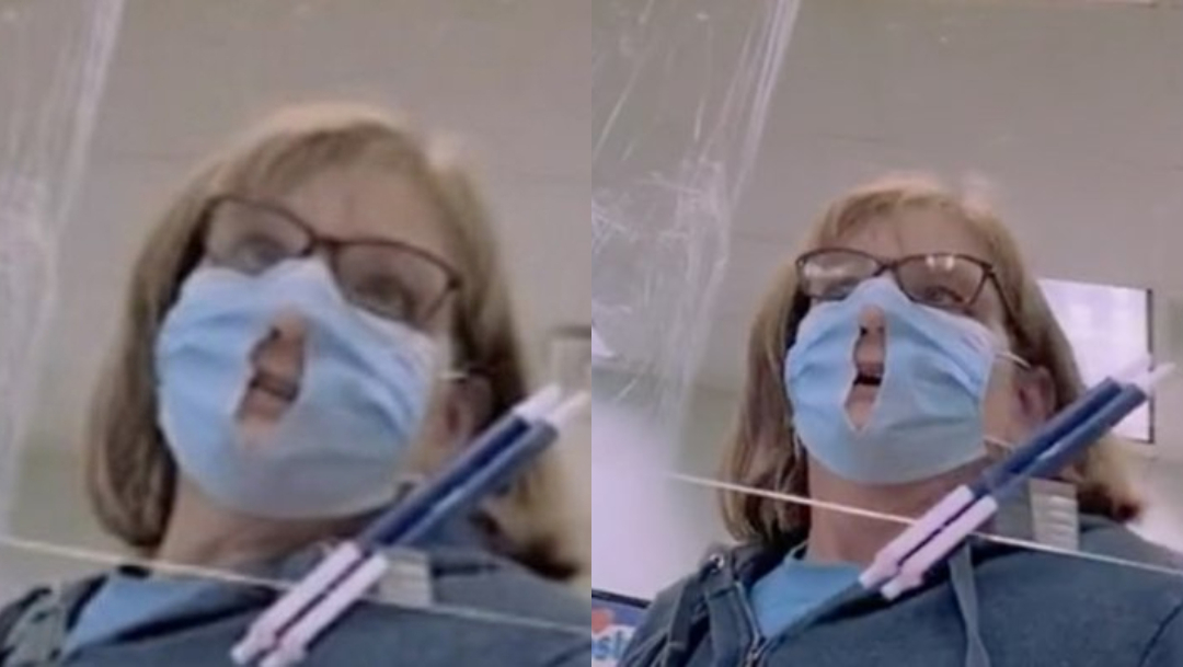 Mujer corta su cubrebocas para poder 'respirar bien'