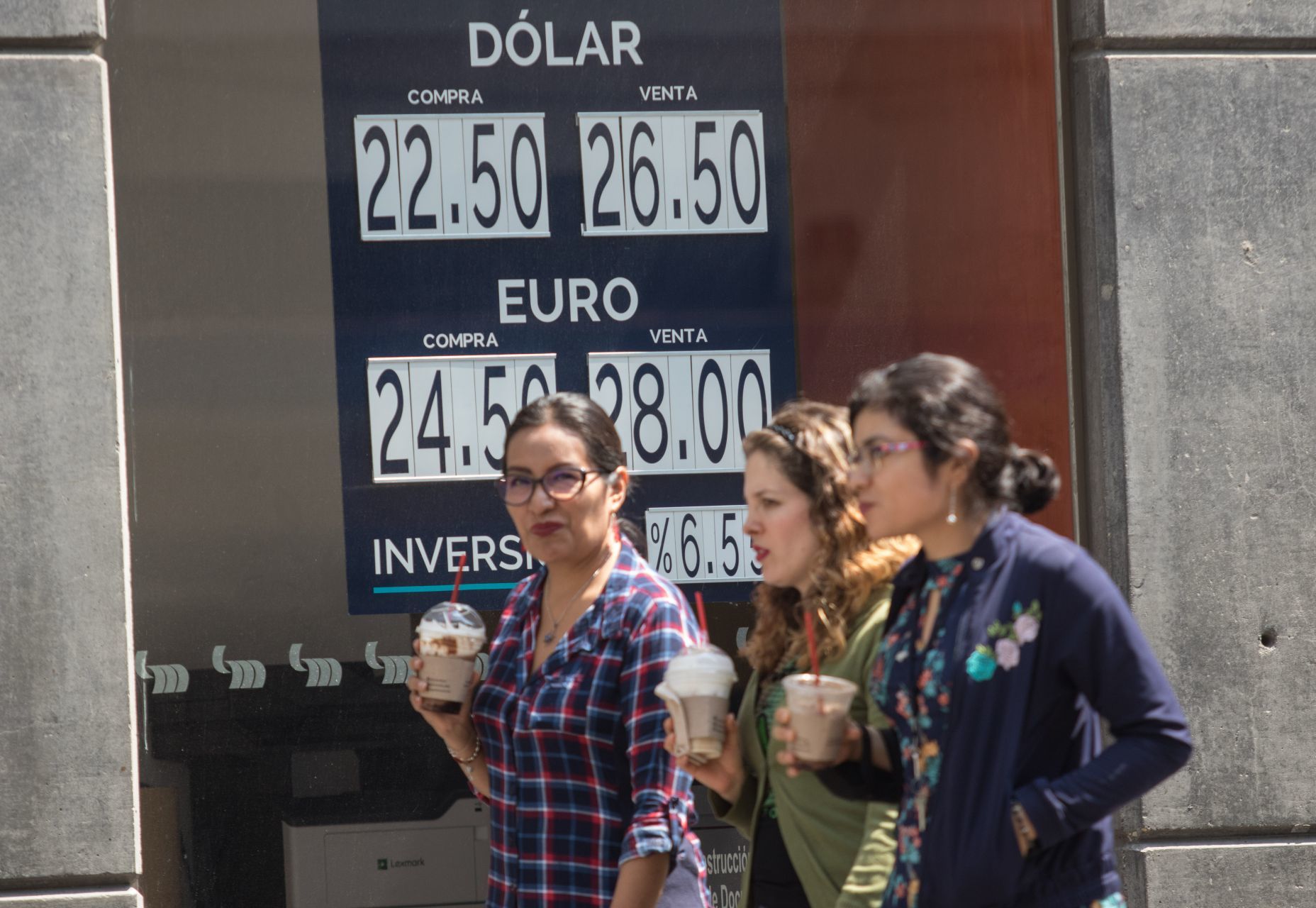 Foto: Dólar cierra en 23.14 pesos; la divisa mexicana acumula ganancia semanal del 5%, 22 de mayo de 2020, (Cuartoscuro, archivo)