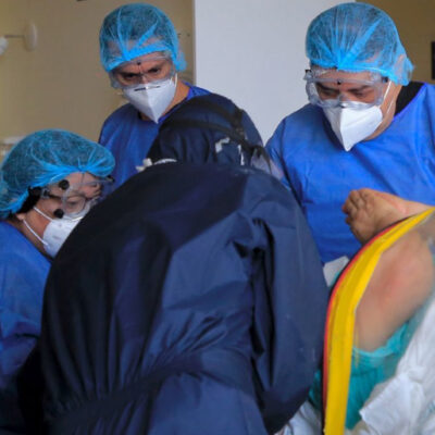 Suman en México 42 mil 595 casos confirmados de coronavirus y cuatro mil 447 muertos