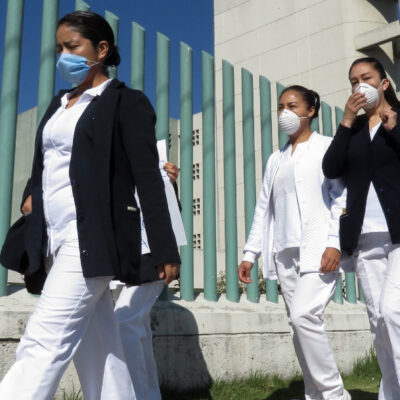 Darán seguro de vida gratuito a personal médico que atiende coronavirus en México