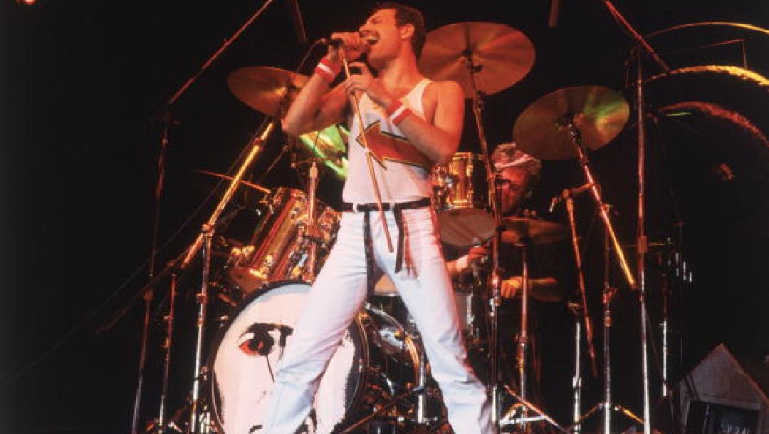 Queen revive en YouTube histórico concierto homenaje a Freddie Mercury (Getty Images, archivo)