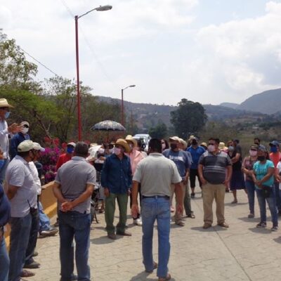 Habitantes de Santa Catarina Cuixtla, Oaxaca, impiden sepultar a mujer fallecida en CDMX