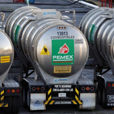 Pemex acuerda con sindicato aumento salarial de 3.37%