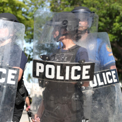 Patrulla Fronteriza se suma a los esfuerzos para controlar disturbios en EE.UU.