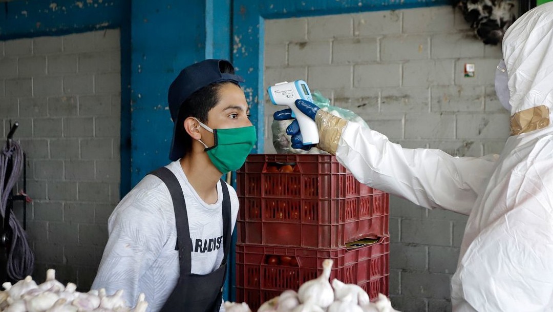 Puebla supera los dos mil contagios por coronavirus; suma 394 muertes