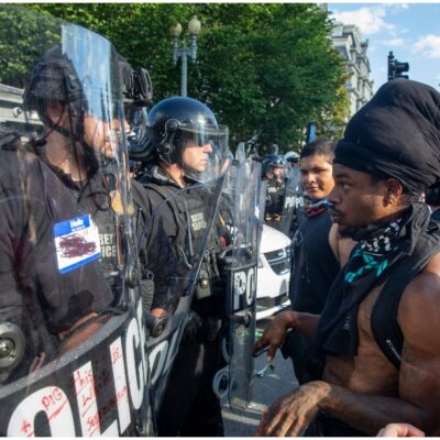 Temen nueva ola de contagios de COVID-19 por protestas masivas en Estados Unidos
