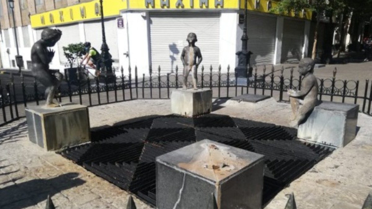 Recuperan escultura robada de ‘niños meones’ en Guadalajara