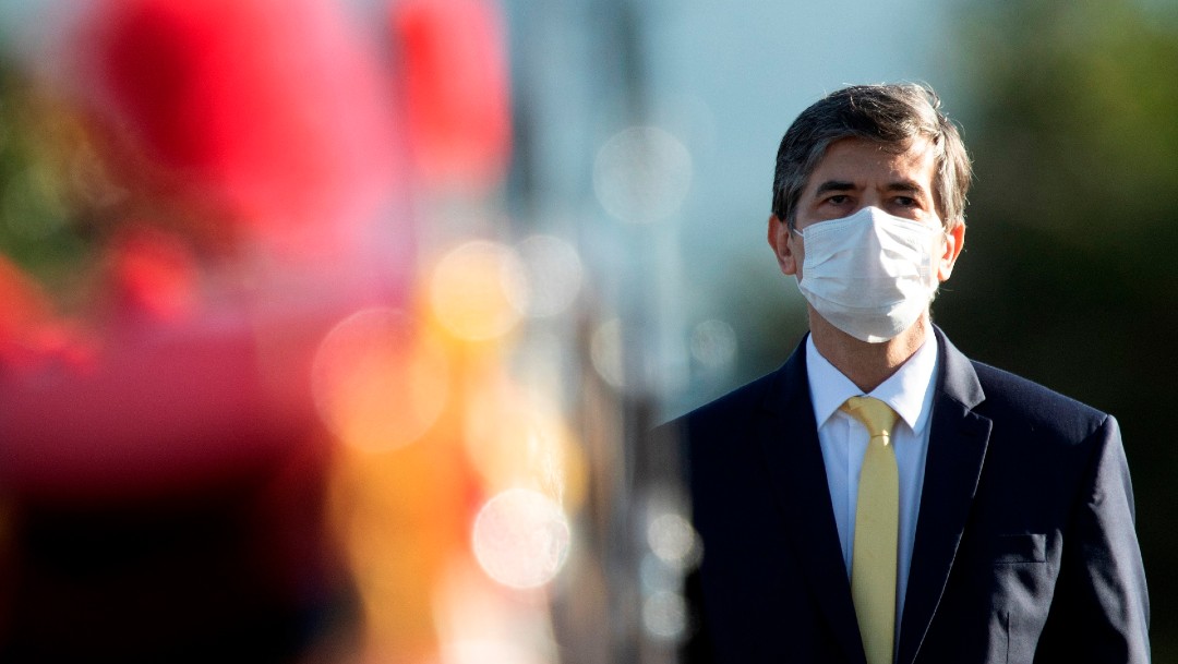 Foto: Renuncia el ministro de Salud de Brasil tras diferencias con Bolsonaro sobre coronavirus
