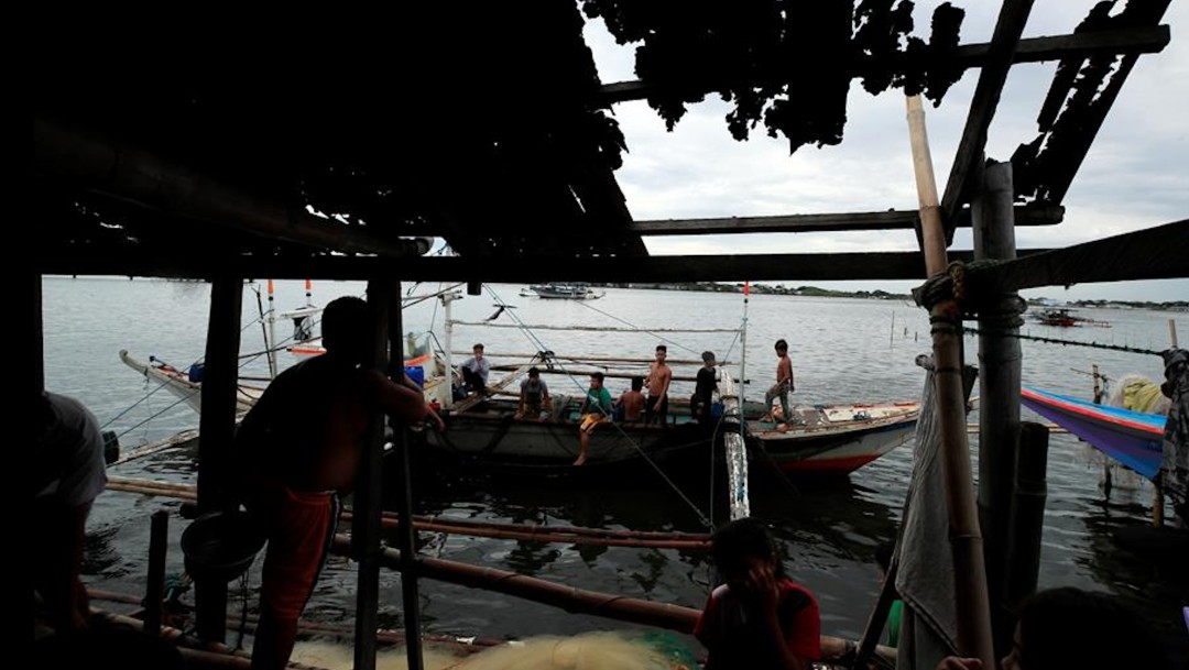 Poderoso tifón Vongfong toca tierra seis veces en Filipinas y arrasa con varias islas