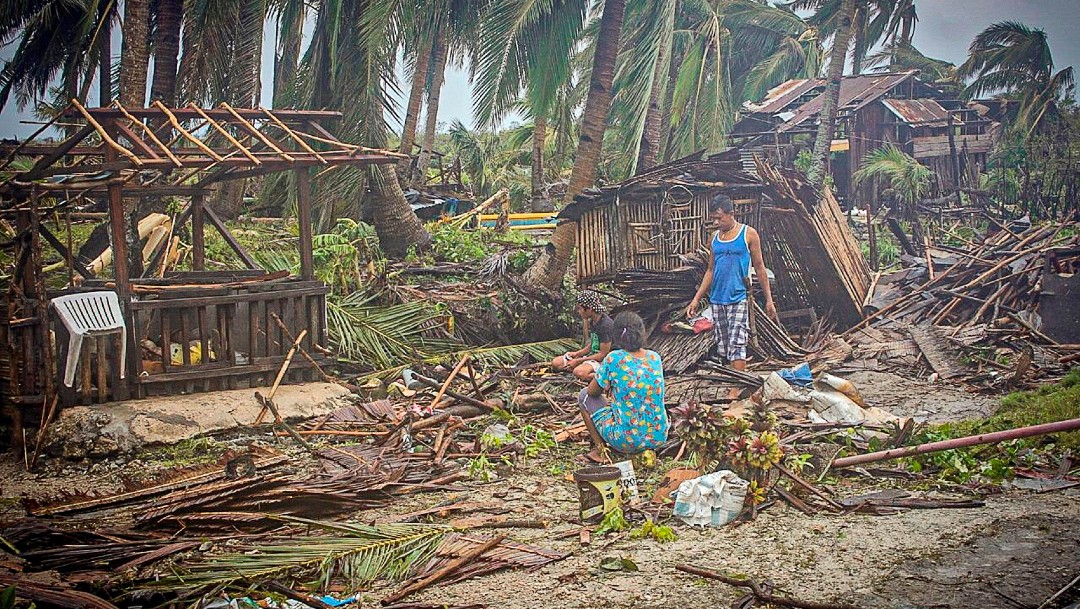 Tifón Vongfong deja un muerto y graves daños en Filipinas