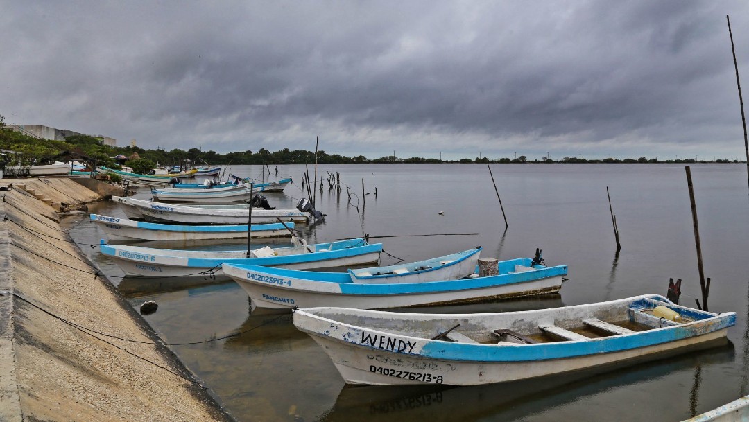 El fenómeno hidrometeorológico genera lluvias torrenciales a extraordinarias en los estados del sureste y Península de Yucatán. (Foto: Cuartoscuro)