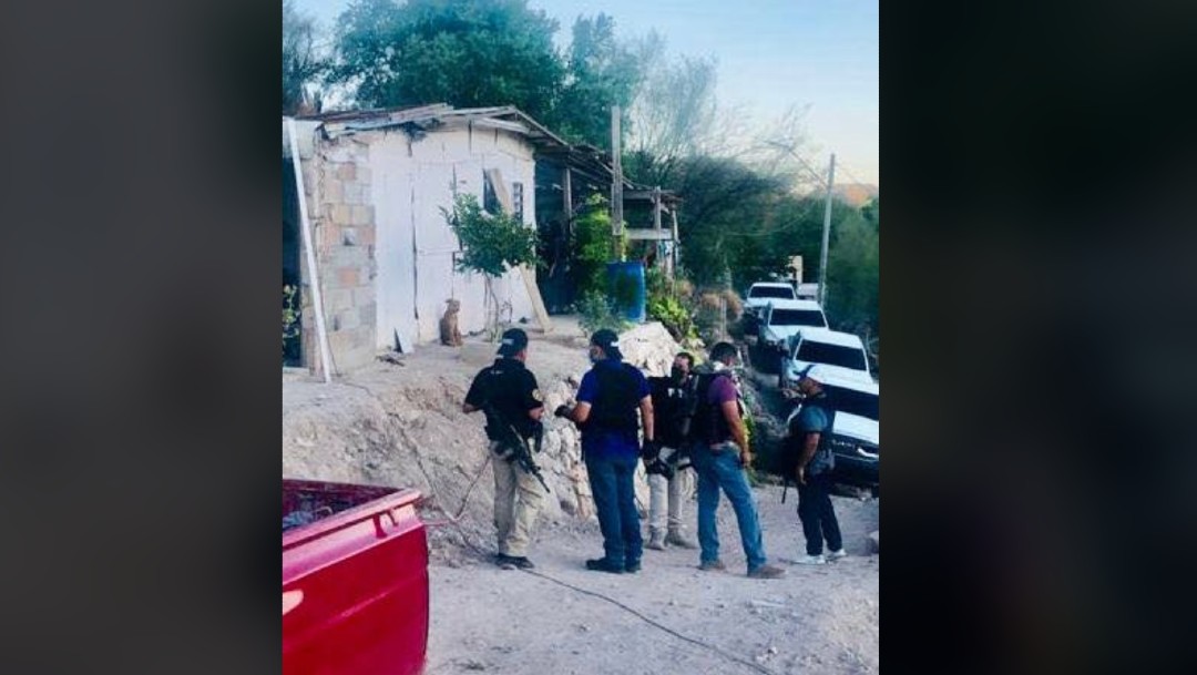 Aseguran drogas, armas, vehículos, niños y detenidos en ocho cateos en Caborca, Sonora