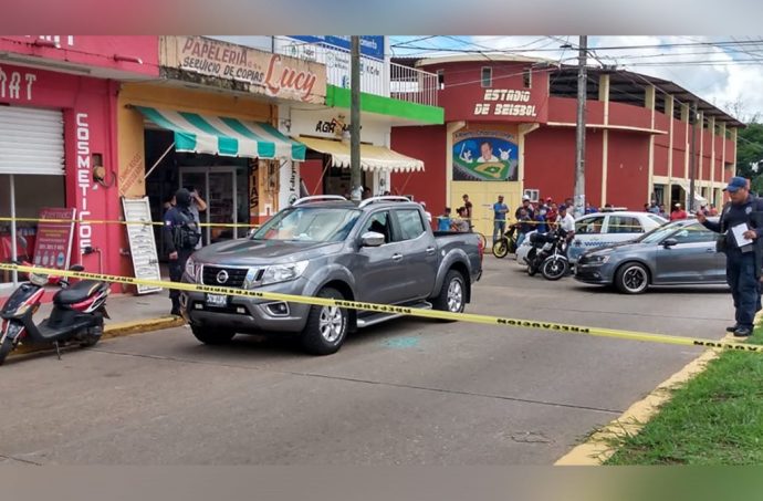 Foto: Asesinan a director de policía de Ciudad Isla, Veracruz, 12 de junio de 2020, (LibertadBajoPalabra.com)