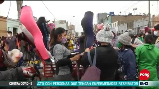 FOTO: comerciantes terminan con cuarentena y salen a las calles en peru
