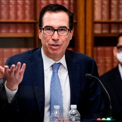 Estados Unidos no puede cerrar su economía de nuevo, dice el secretario del Tesoro