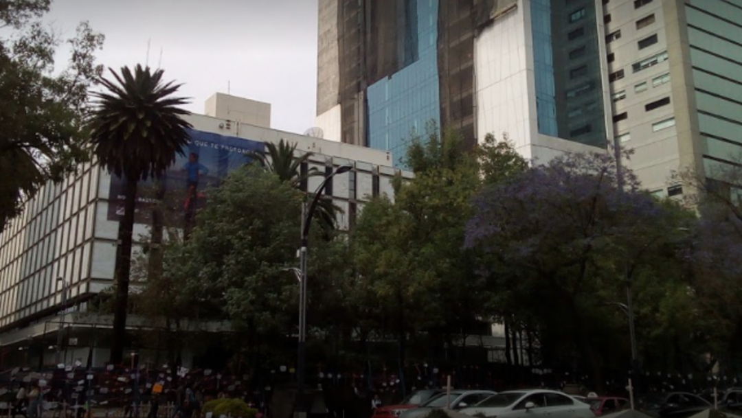 FOTO: Policía resguarda Embajada de EE.UU. y Representación de Jalisco tras actos vandálicos, el 06 de junio de 2020