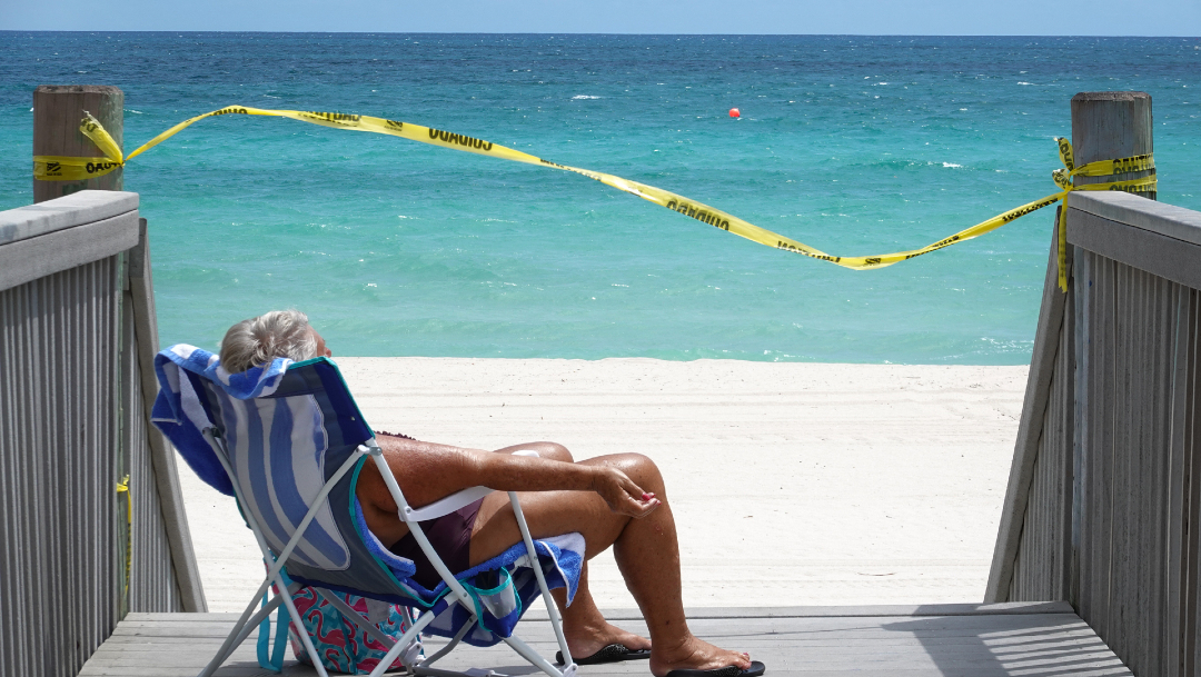 Playa en Florida, reporta nuevo récord de casos nuevos de coronavirus