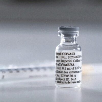Gran Bretaña inicia ensayos de posible vacuna contra coronavirus