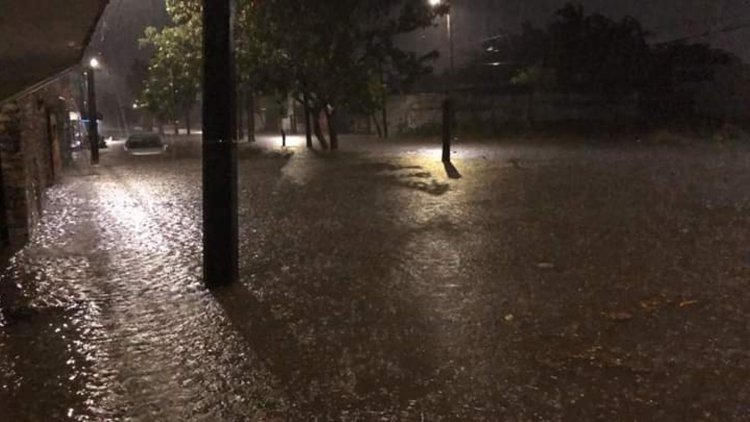 Lluvia en Veracruz causa inundaciones en varias colonias