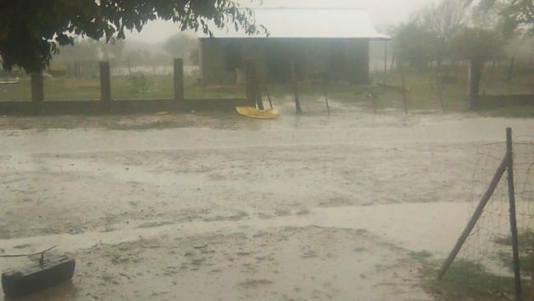 Lluvia en Veracruz causa inundaciones en varias colonias