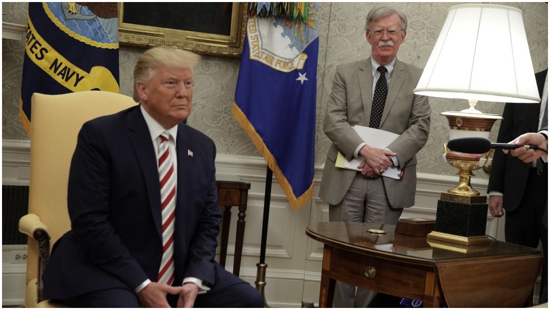 Imagen: Juez determina que libro de John Bolton sobre Trump sí podrá ser publicado (Getty Images)