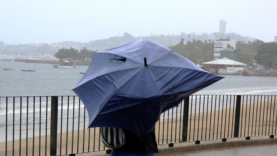Fenómenos meteorológicos provocarán lluvias fuertes en México