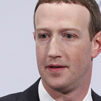 Empleados de Facebook se rebelan contra Mark Zuckerberg y realizan protesta online