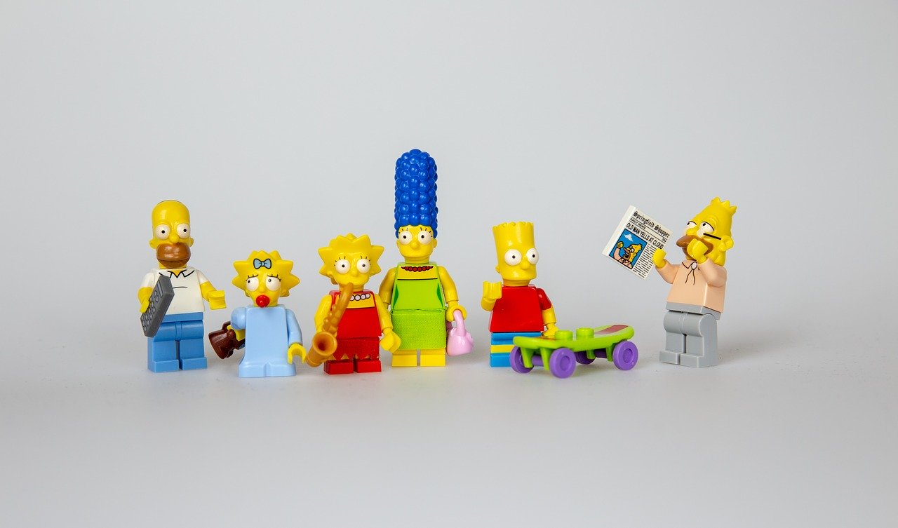 Niño Vende Juguetes Los Simpsons